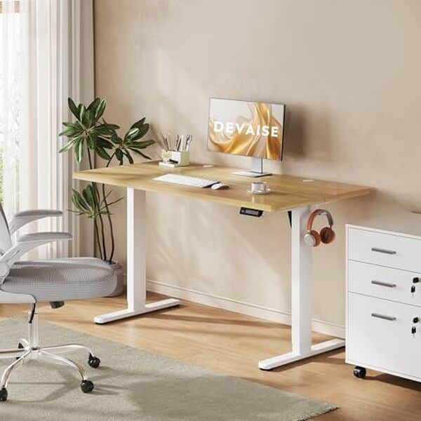 Découvrez notre avis sur le bureau électrique DEVAISE 140x70 cm. Une analyse complète mettant en avant ergonomie, polyvalence et fonctionnalités pour un espace de travail optimisé.