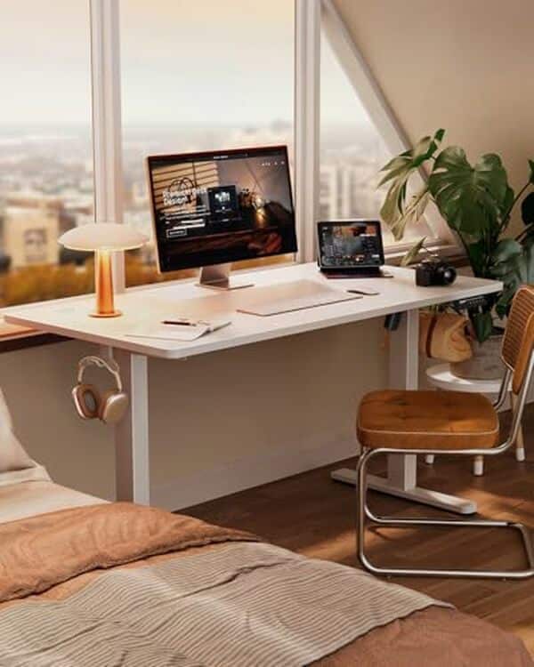 Découvrez notre test complet du bureau assis debout électrique erGear 160x80 cm : performances, design et praticité pour votre espace de travail. 