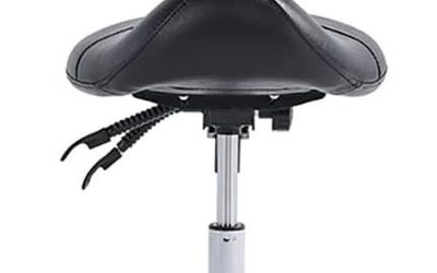 Test du tabouret de selle ergonomique avec dossier noir
